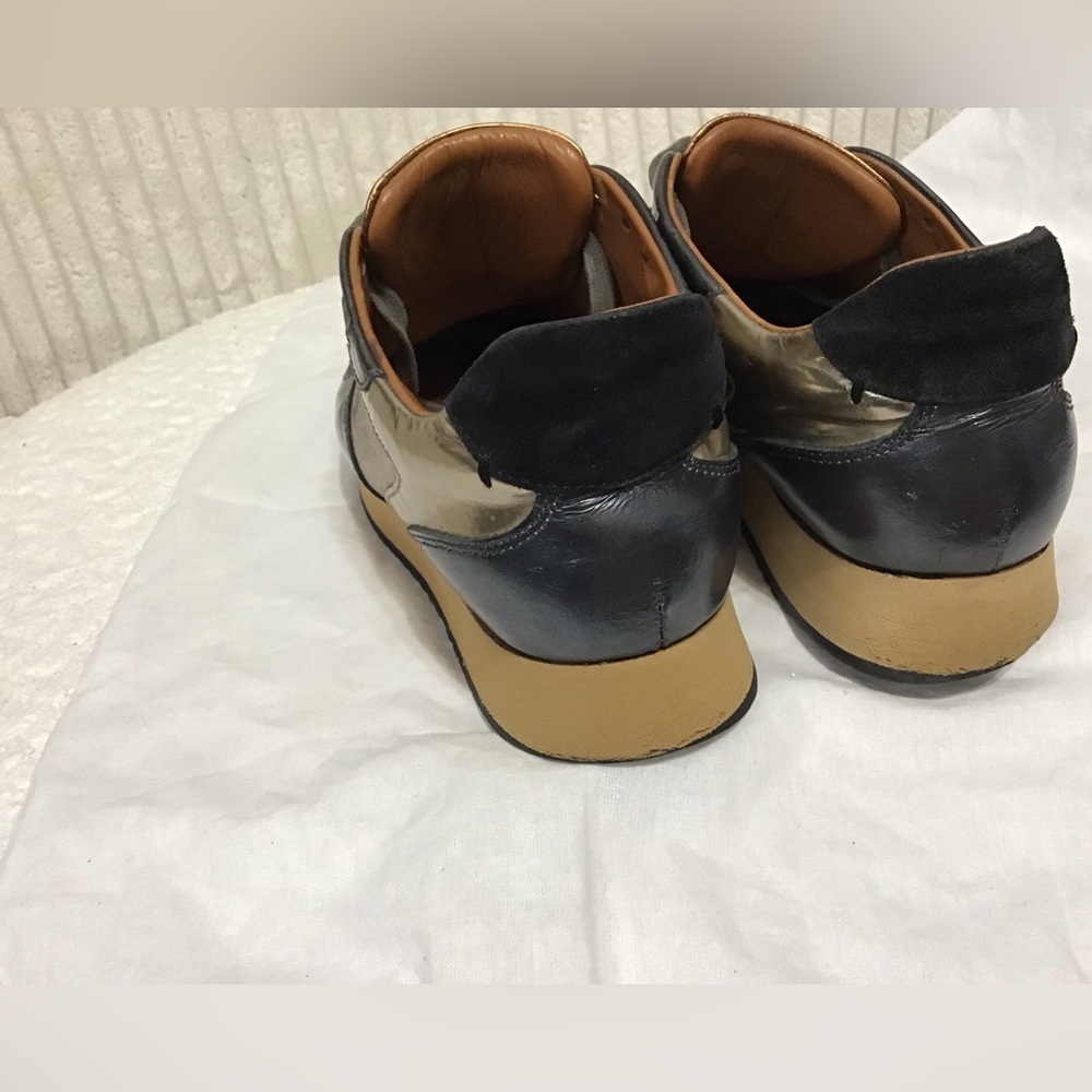 MCM Sneakers - Picture 5 of 8